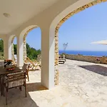 Del Mare Corsano (Apulia)