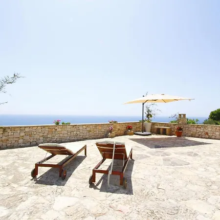 Del Mare Corsano (Apulia)